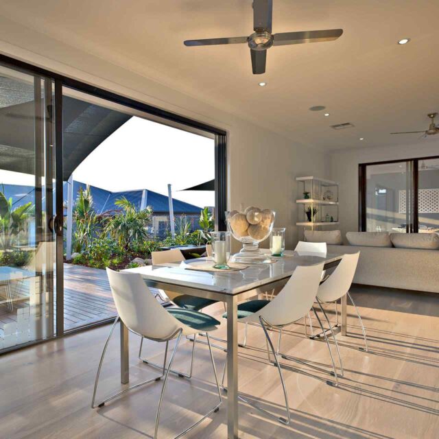 https://flexentrepots.com/wp-content/uploads/2018/09/gallery_projects_07-640x640.jpg